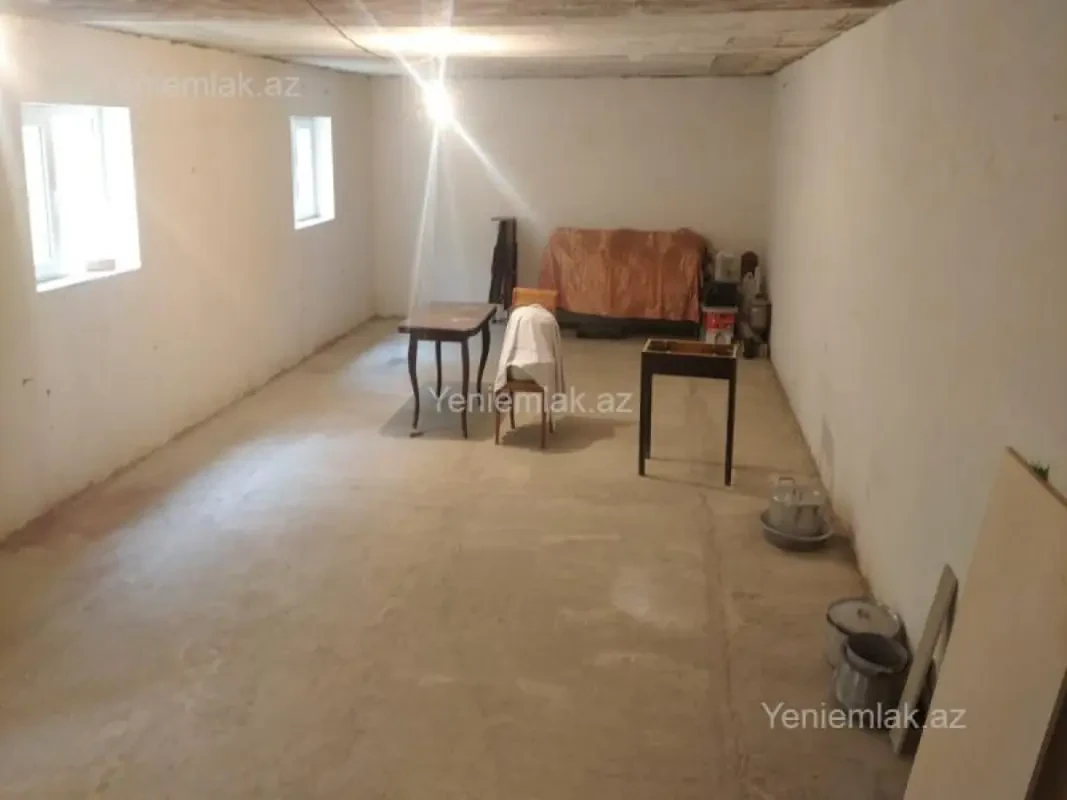 Satılır 4 otaqlı həyət evi 156 m²