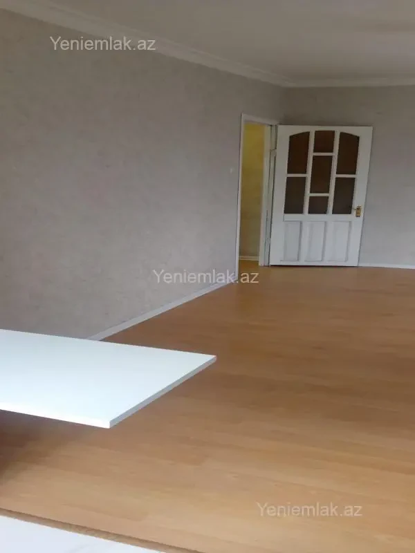 Satılır 2 otaqlı köhnə tikili 35 m²