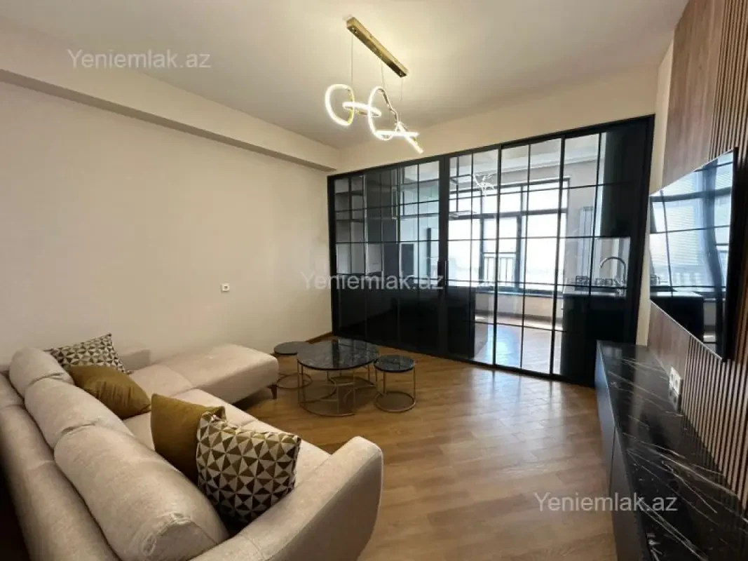 Satılır 3 otaqlı yeni tikili 84 m²