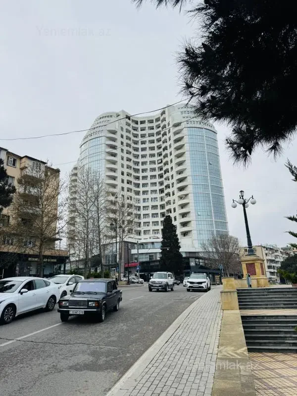 Satılır 4 otaqlı yeni tikili 168 m²