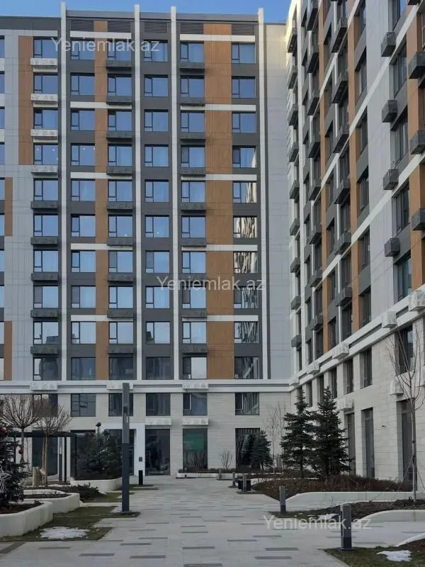 Satılır 3 otaqlı yeni tikili 160 m²