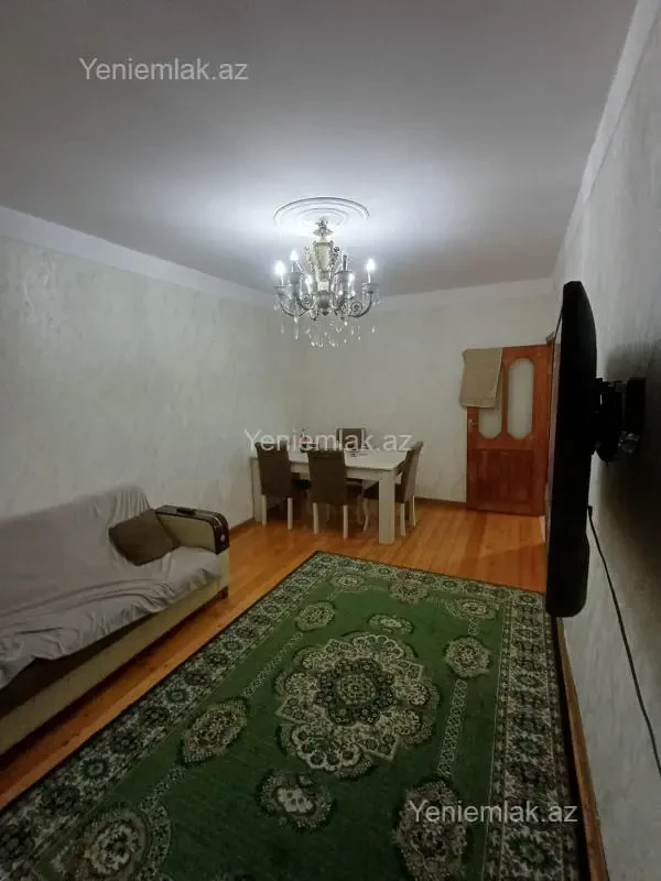 Satılır 3 otaqlı köhnə tikili 76 m²