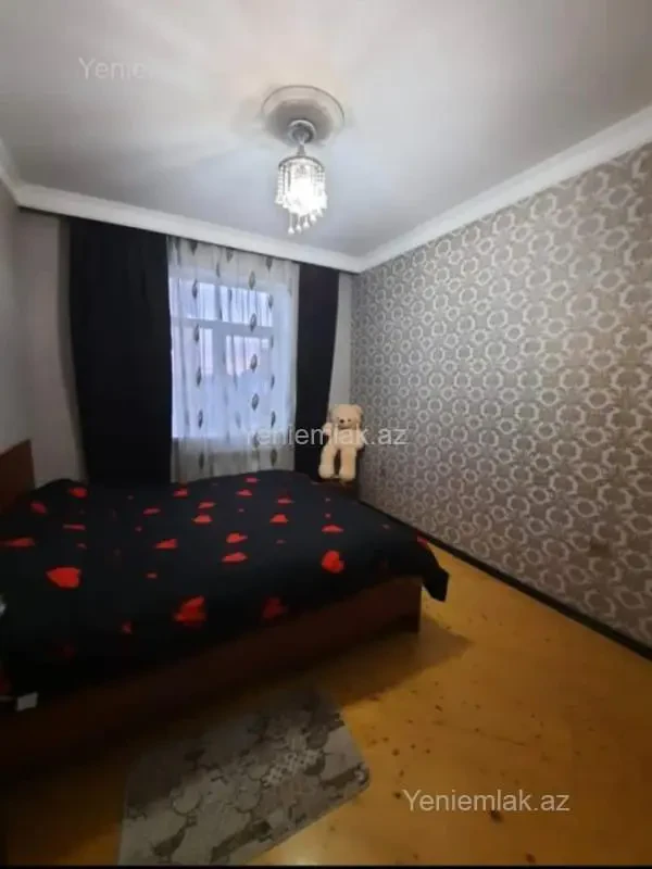 Satılır 6 otaqlı həyət evi 225 m²