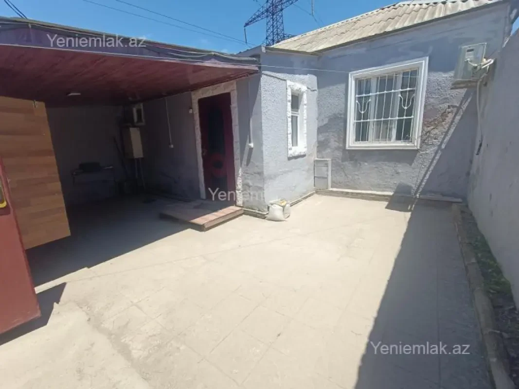 Satılır 2 otaqlı həyət evi 70 m²