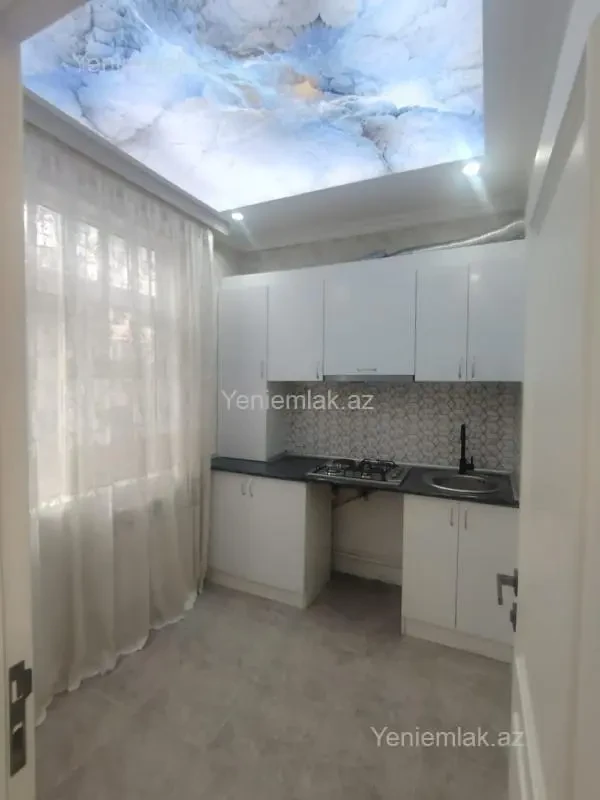 Satılır 2 otaqlı köhnə tikili 50 m²