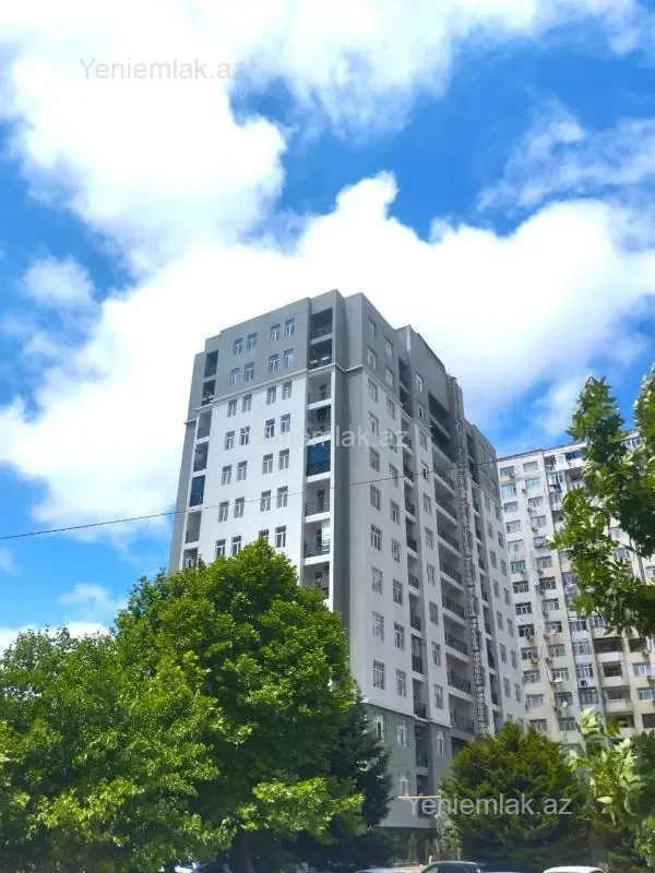 Satılır 2 otaqlı yeni tikili 81 m²