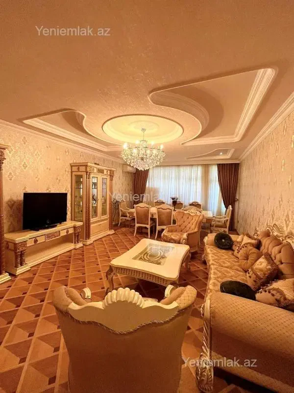 Satılır 4 otaqlı yeni tikili 200.5 m²