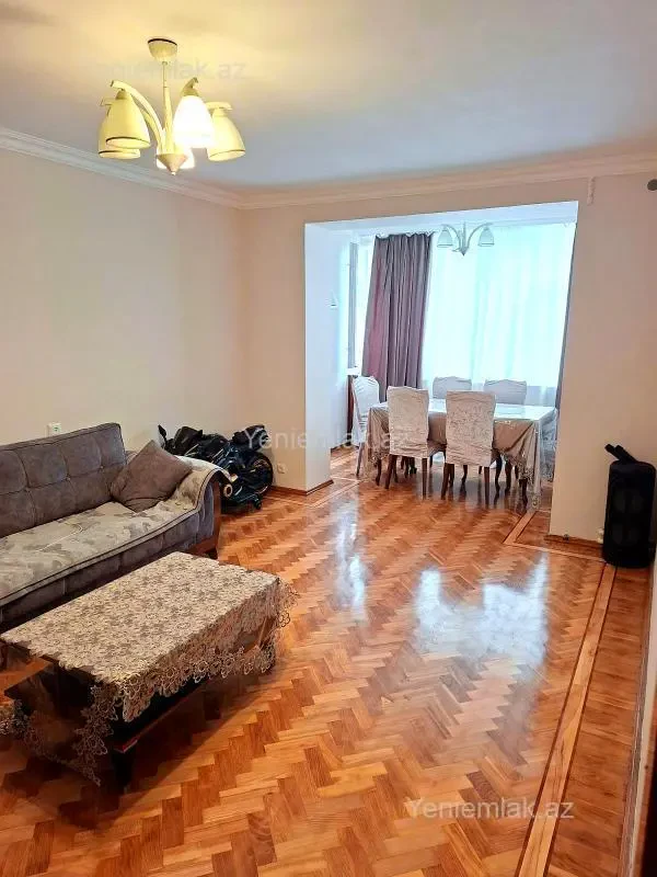 Satılır 3 otaqlı köhnə tikili 66.5 m²