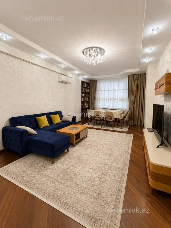Satılır 3 otaqlı yeni tikili 125 m²