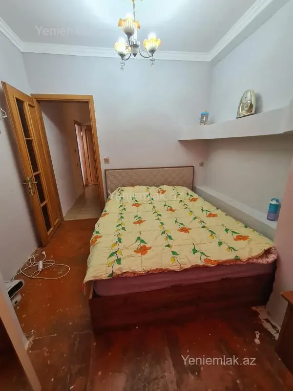 Satılır 2 otaqlı köhnə tikili 45 m²