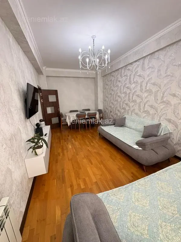 Satılır 2 otaqlı yeni tikili 70 m²