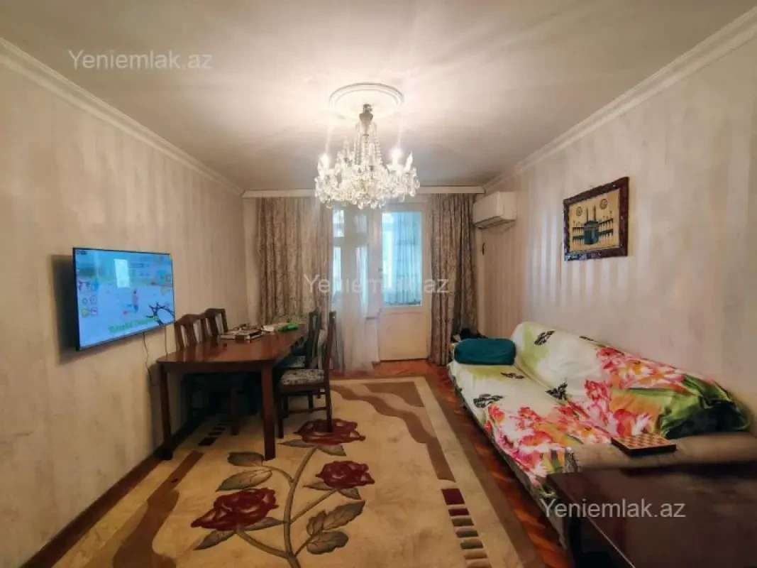 Satılır 3 otaqlı köhnə tikili 80 m²