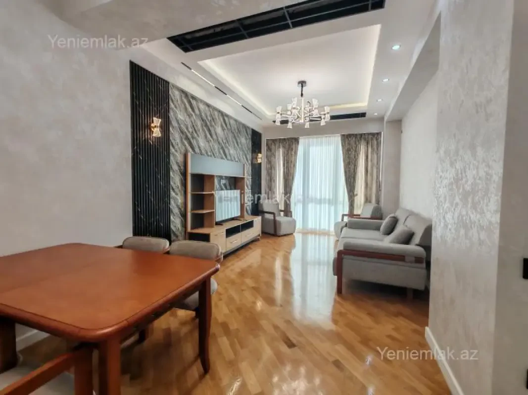 Satılır 2 otaqlı yeni tikili 75 m²