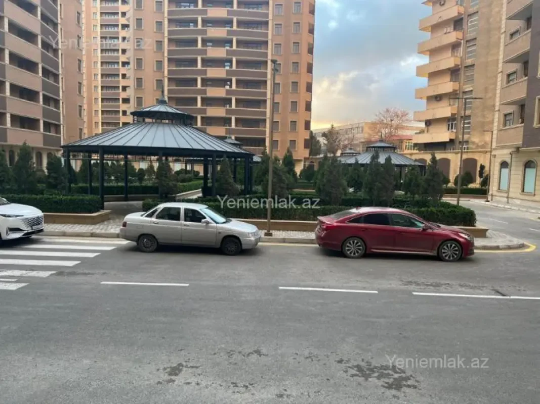 Satılır 2 otaqlı yeni tikili 85 m²