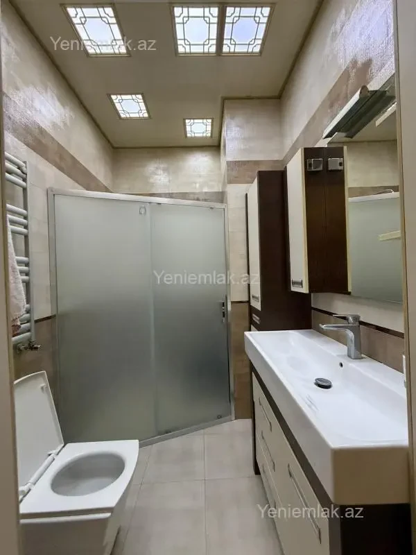 Satılır 3 otaqlı yeni tikili 168 m²