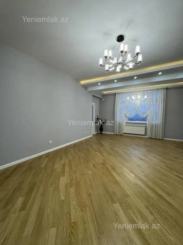 Satılır 4 otaqlı yeni tikili 153 m²