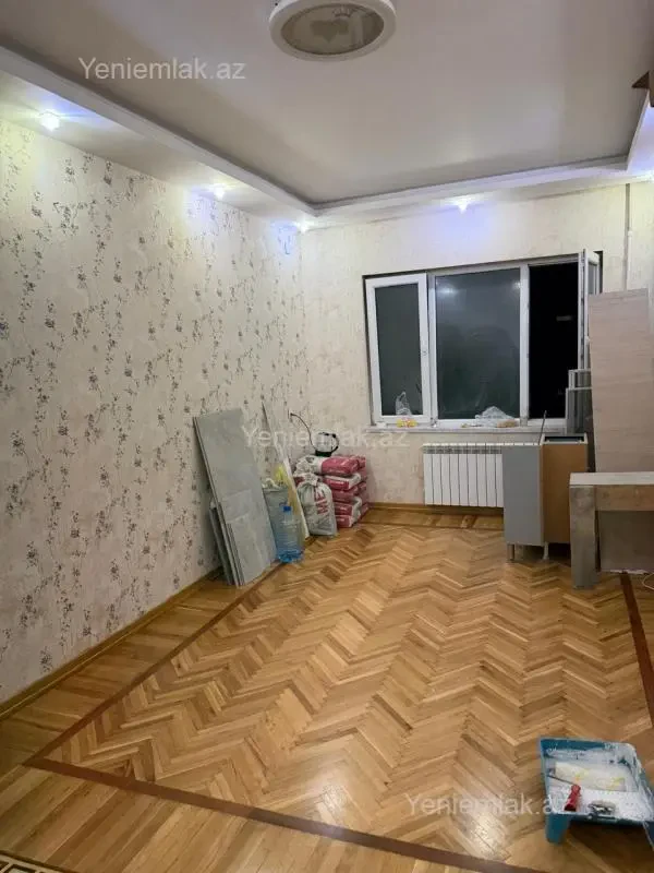 Satılır 3 otaqlı köhnə tikili 90 m²