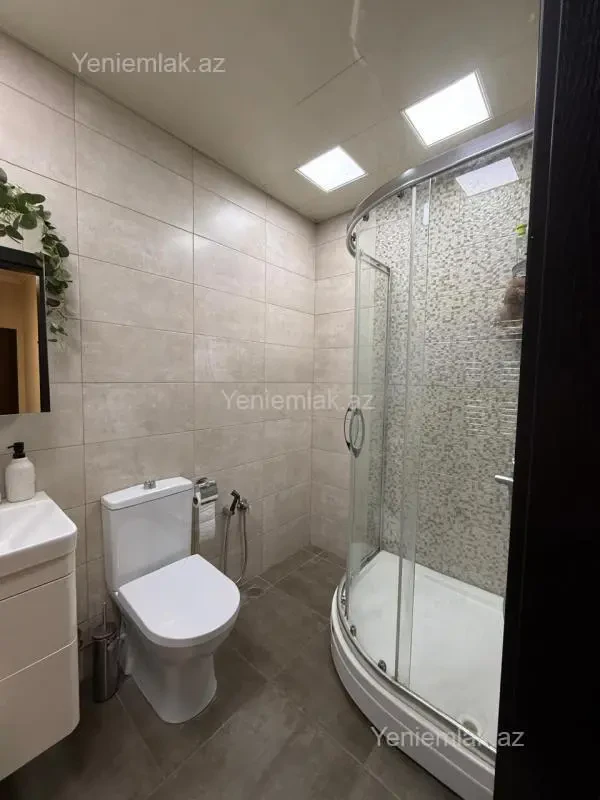 Satılır 2 otaqlı yeni tikili 70 m²