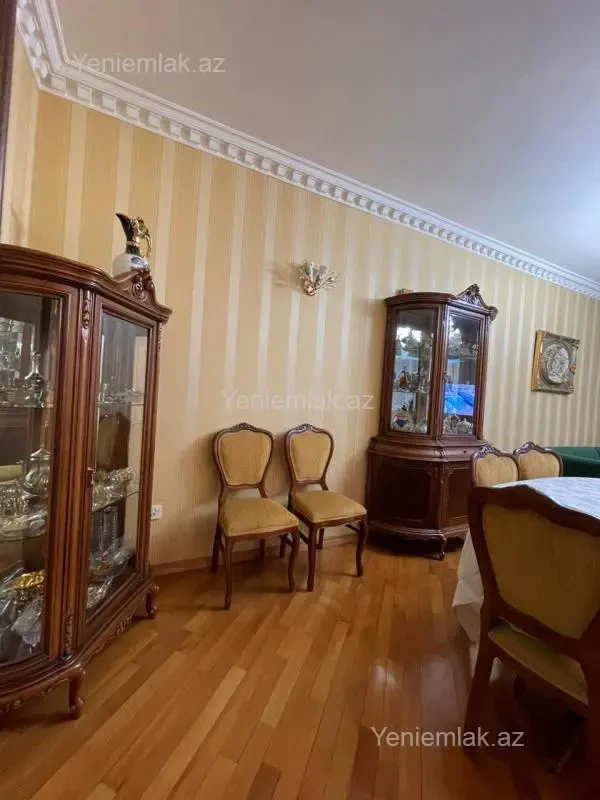 Satılır 3 otaqlı yeni tikili 120 m²