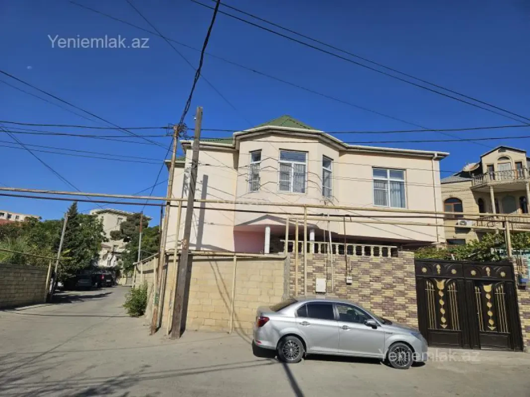 Satılır 4 otaqlı həyət evi 190 m²
