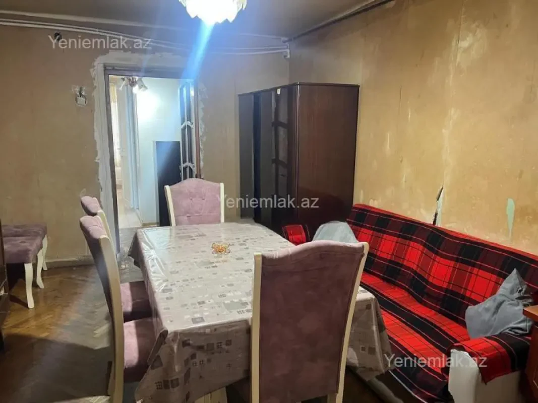 Satılır 3 otaqlı köhnə tikili 80 m²