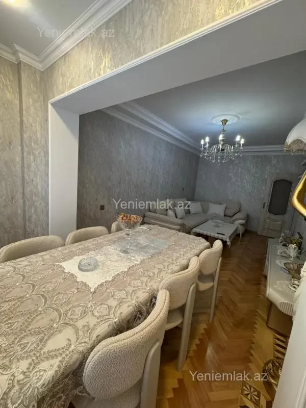 Satılır 3 otaqlı köhnə tikili 85 m²