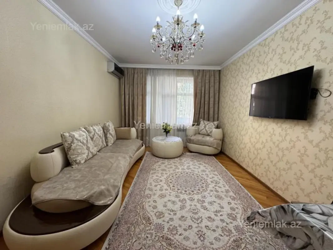 Satılır 3 otaqlı köhnə tikili 90 m²