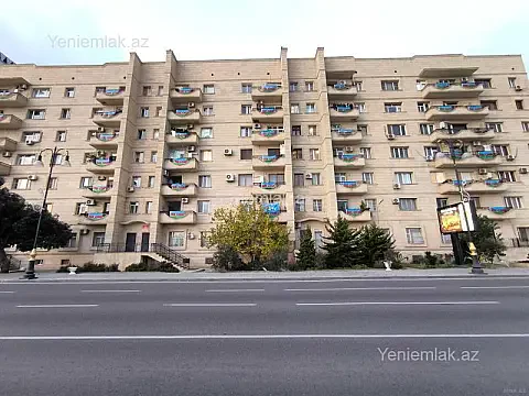 Satılır 4 otaqlı köhnə tikili 100 m² — Bakı, Xətai 4 otaq 100.00 m²