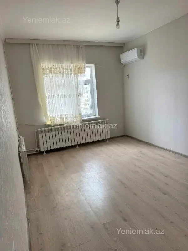 Satılır 1 otaqlı köhnə tikili 40 m²