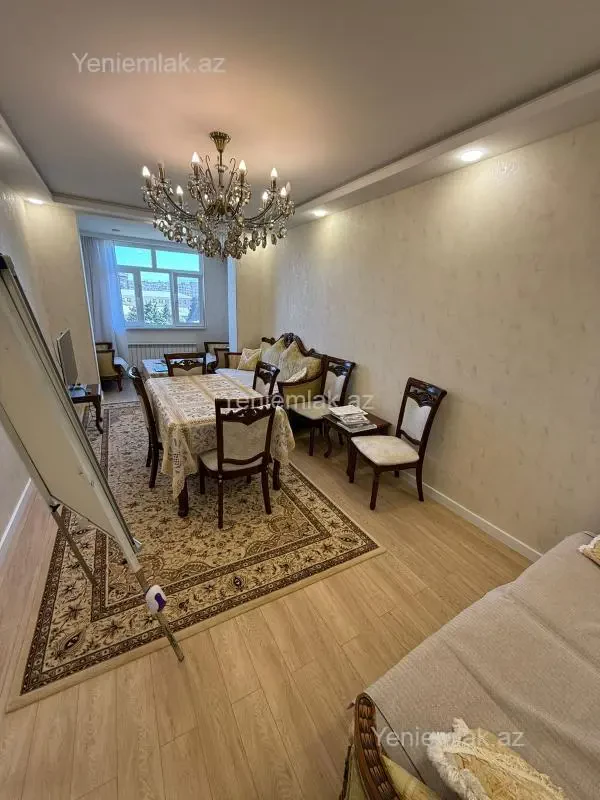 Satılır 3 otaqlı köhnə tikili 80 m²