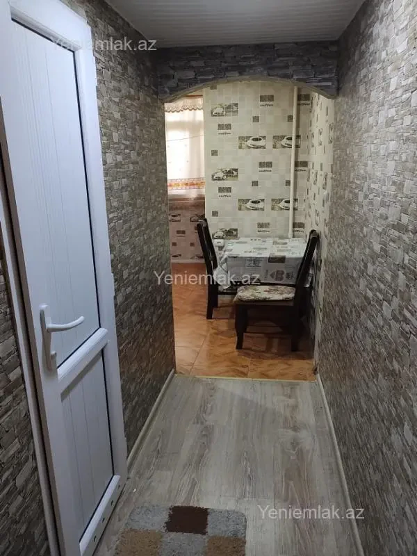 Satılır 1 otaqlı köhnə tikili 38 m²