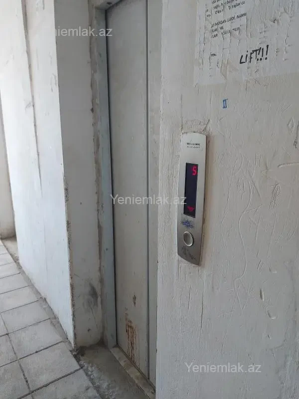 Satılır 3 otaqlı yeni tikili 73.5 m²
