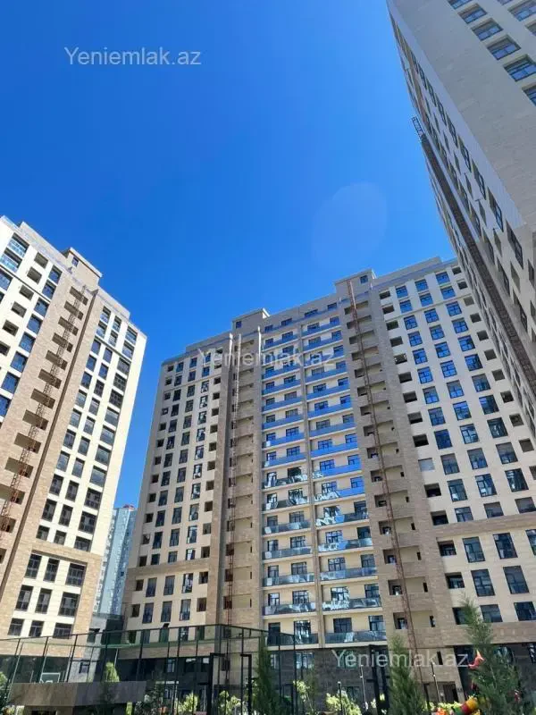 Satılır 3 otaqlı yeni tikili 127 m²