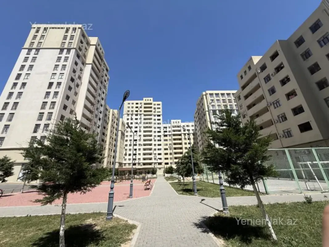 Satılır 3 otaqlı yeni tikili 105 m²