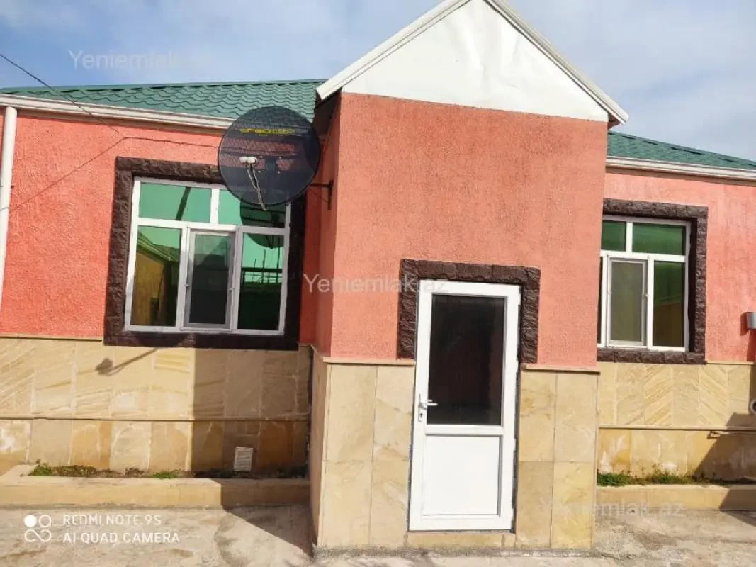 Satılır 4 otaqlı həyət evi 120 m²