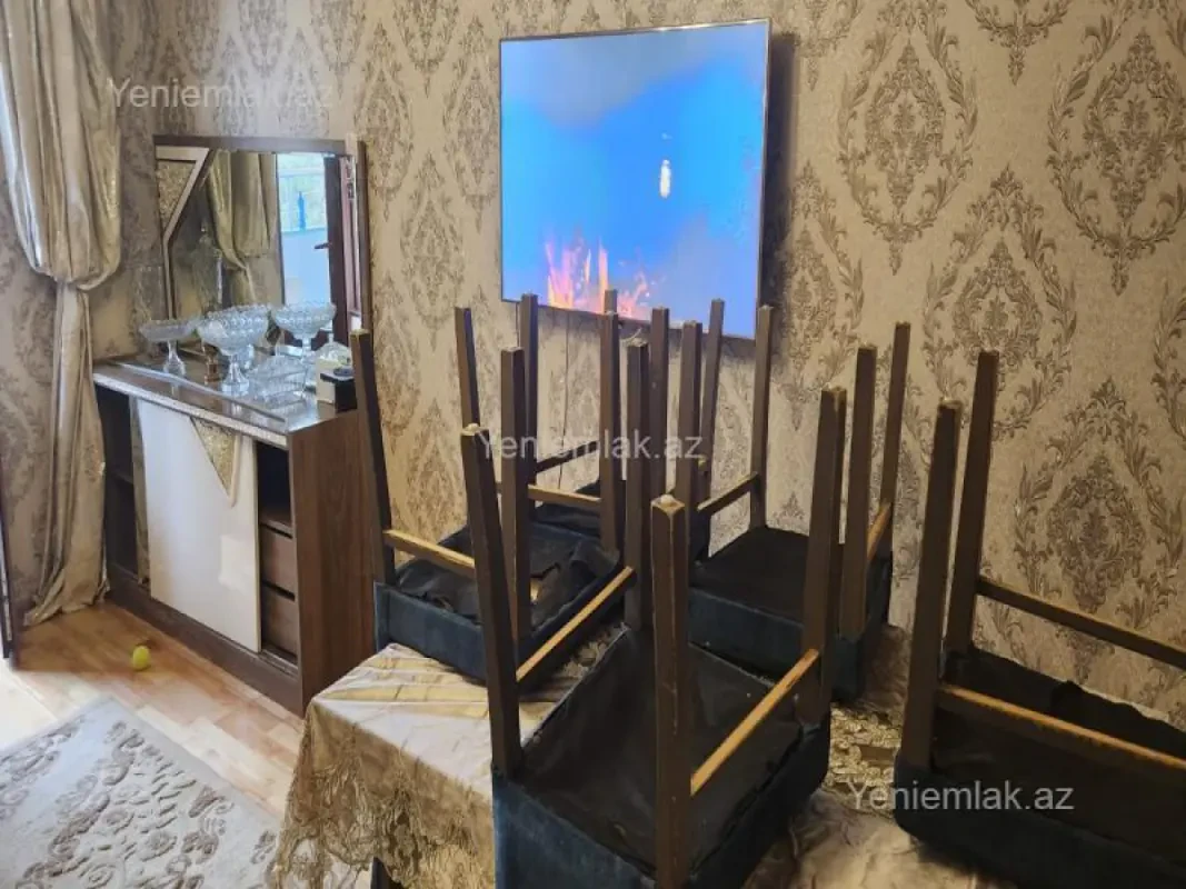 Satılır 3 otaqlı köhnə tikili 75 m²