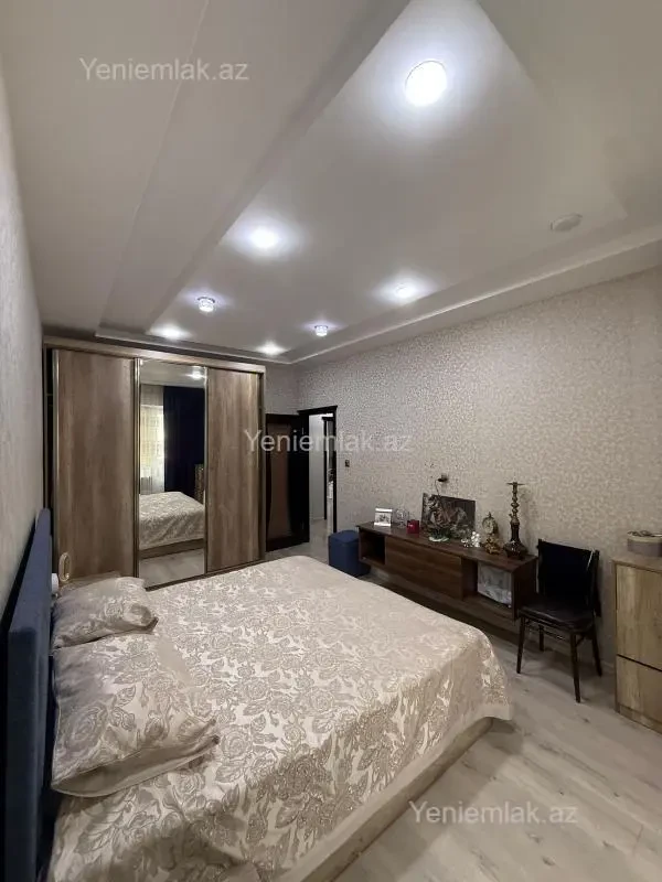 Satılır 3 otaqlı köhnə tikili 70 m²