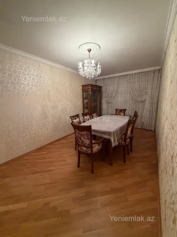 Satılır 3 otaqlı köhnə tikili 85 m²