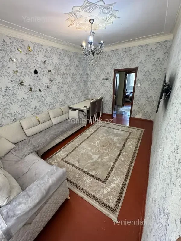 Satılır 3 otaqlı köhnə tikili 80 m²