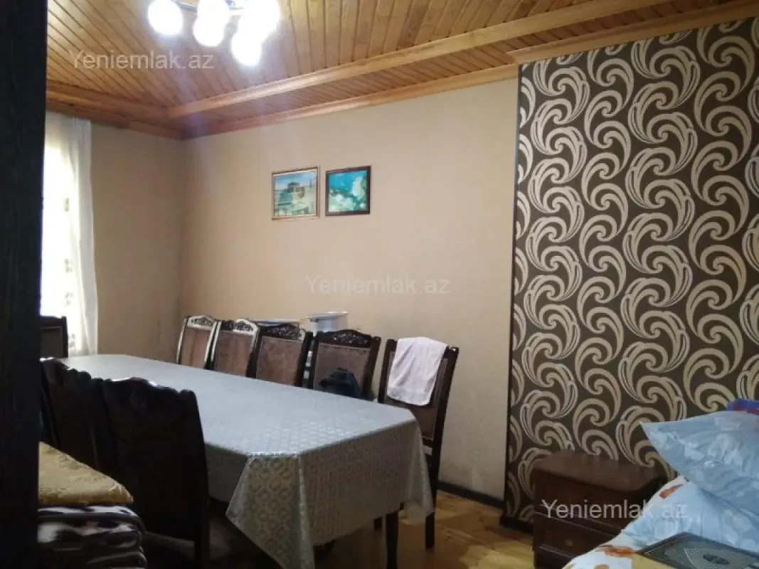 Satılır 5 otaqlı həyət evi 165 m²