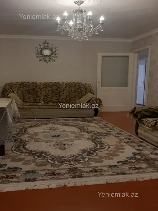 Satılır 3 otaqlı köhnə tikili 74 m²