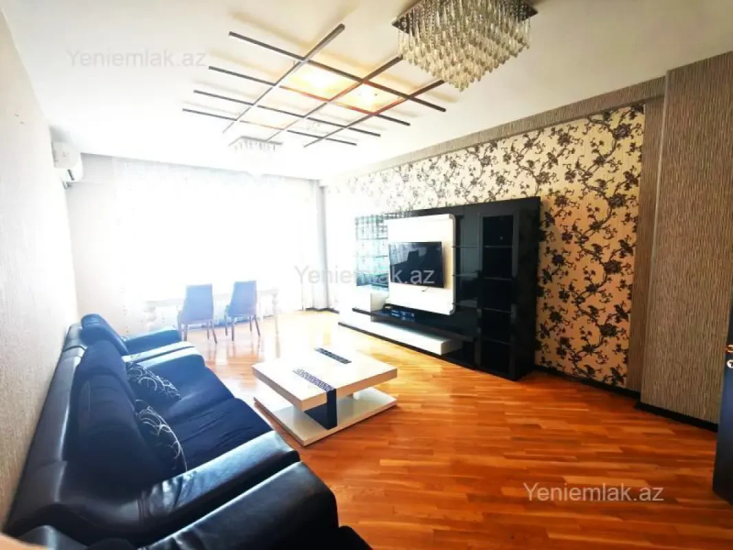 Satılır 3 otaqlı yeni tikili 155 m²