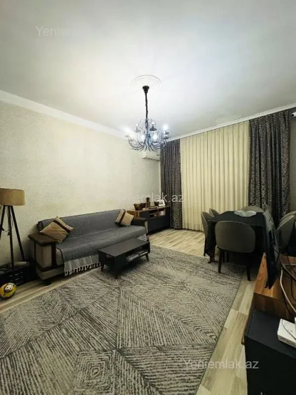 Satılır 3 otaqlı köhnə tikili 80 m²