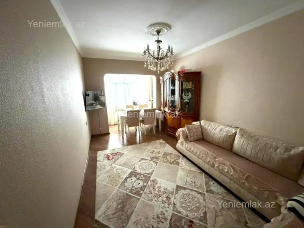 Satılır 2 otaqlı köhnə tikili 70 m²