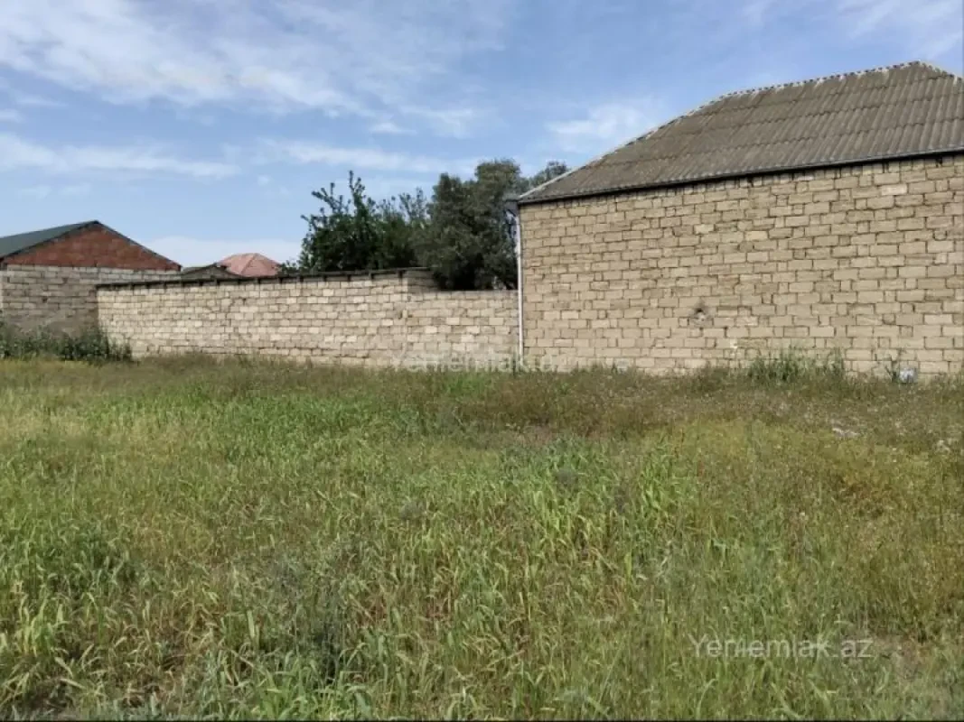 Satılır 5 otaqlı həyət evi 192 m²