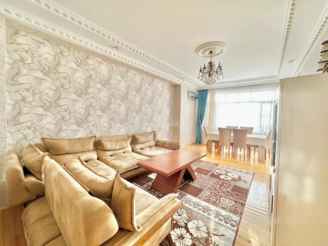 Satılır 3 otaqlı yeni tikili 110 m²
