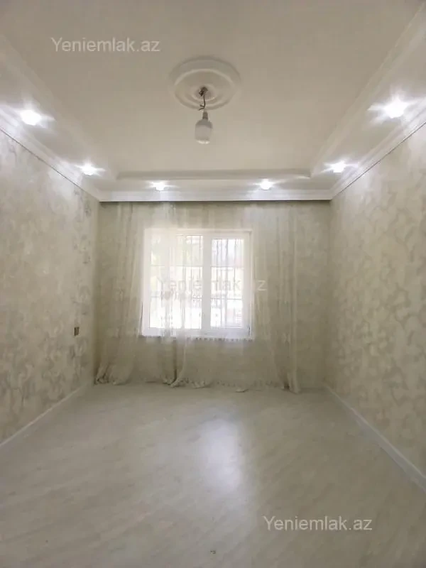 Satılır 2 otaqlı köhnə tikili 55 m²
