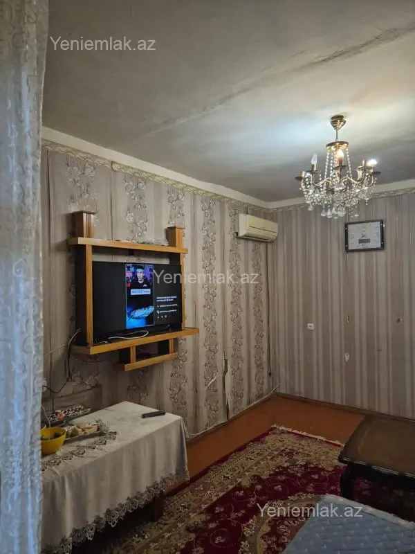 Satılır 2 otaqlı köhnə tikili 40 m²