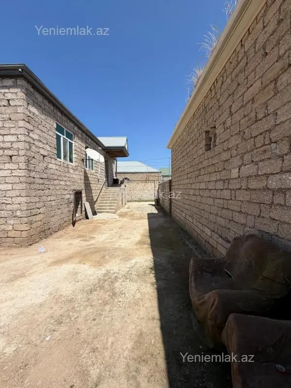 Satılır 3 otaqlı həyət evi 100 m²