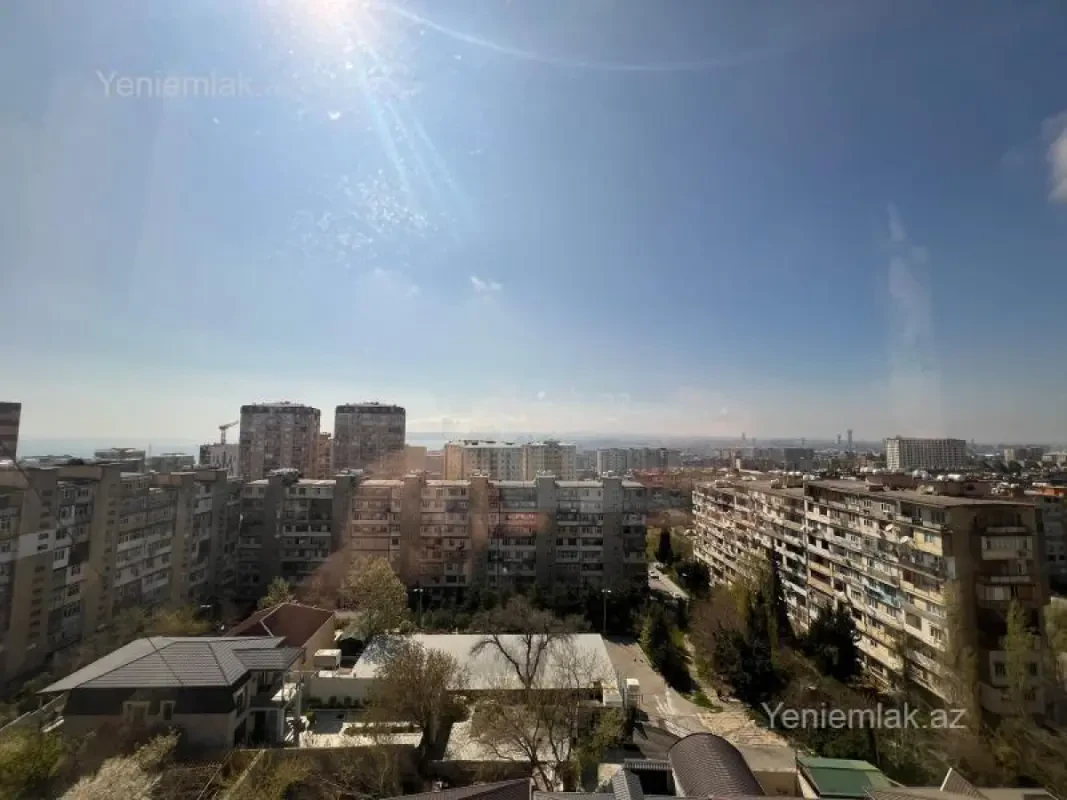 Satılır 3 otaqlı köhnə tikili 85 m²